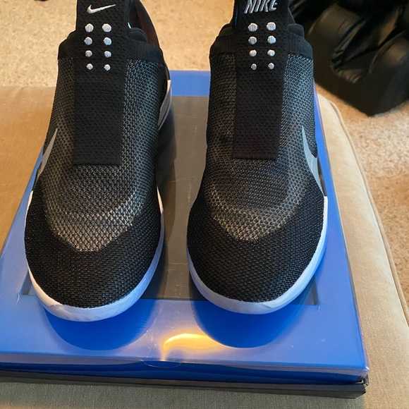 Brand New Nike Adapt Bb size 11 $370 or best offer - Picture 2 of 5